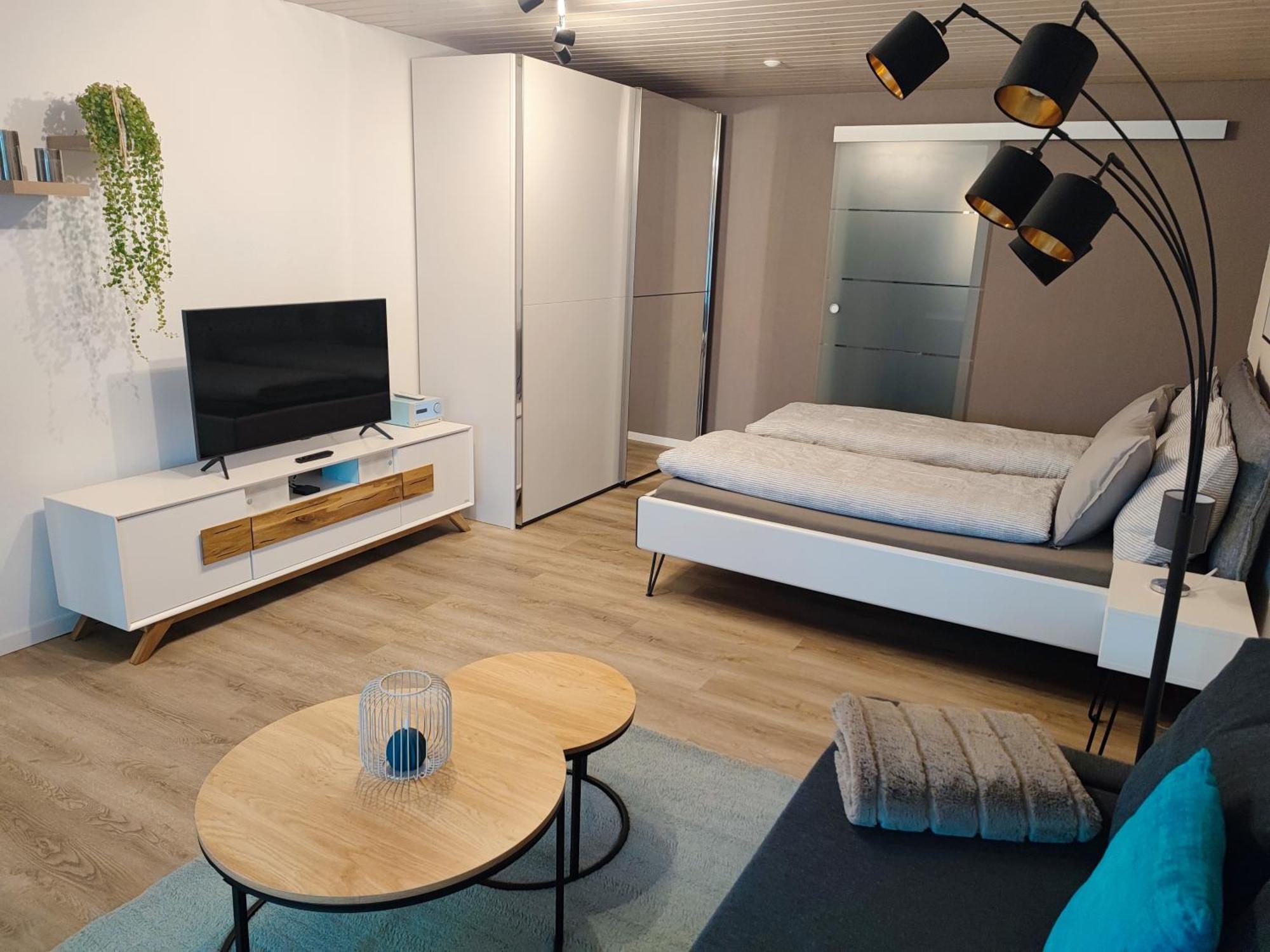 Kleine Auszeit - 2-Zimmer Ferienwohnung Spiez Exterior photo