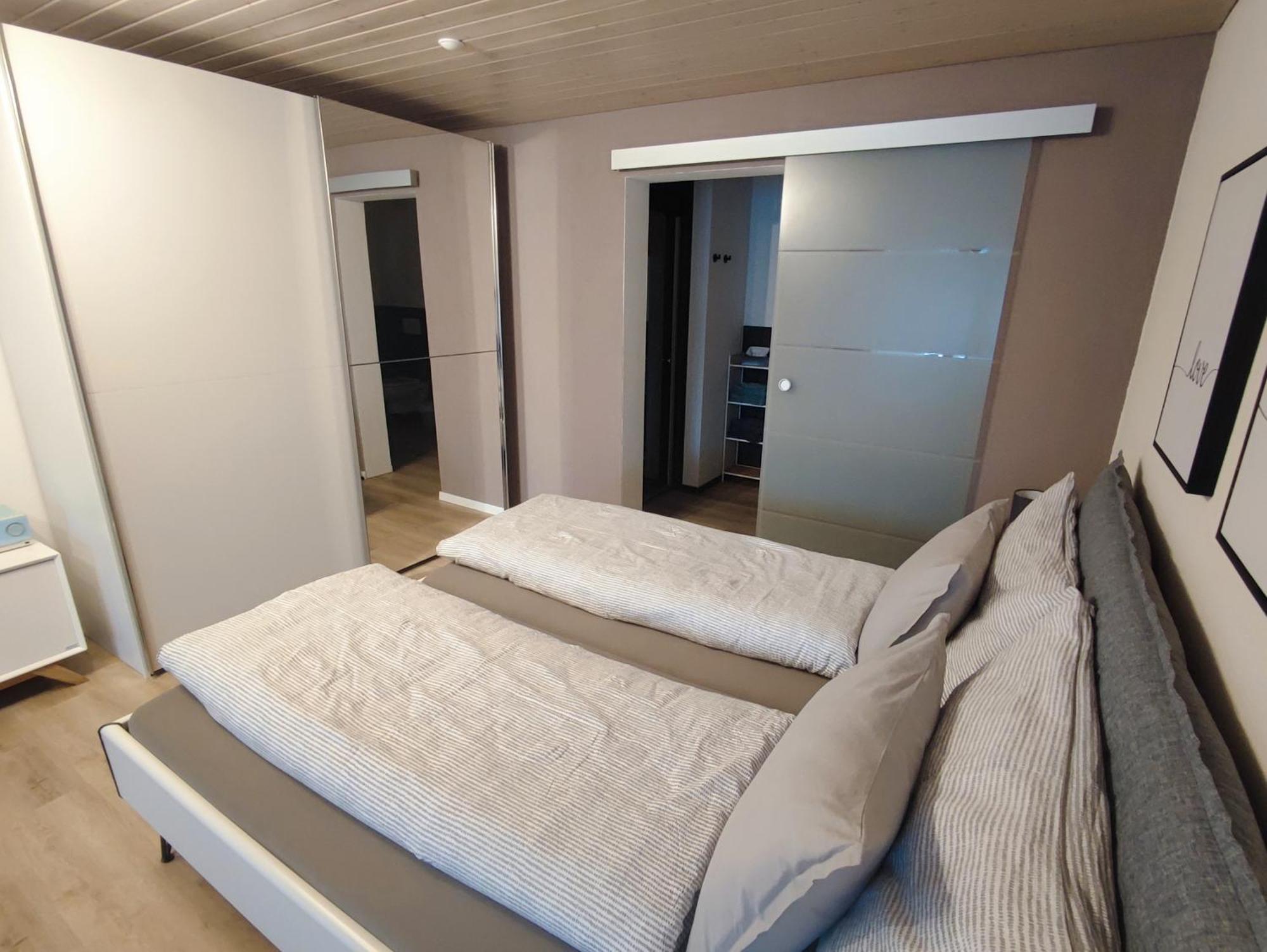 Kleine Auszeit - 2-Zimmer Ferienwohnung Spiez Exterior photo